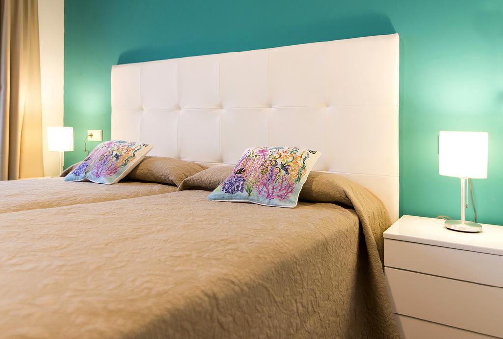 Apartamentos Miramar 포엔샤 항구 외부 사진