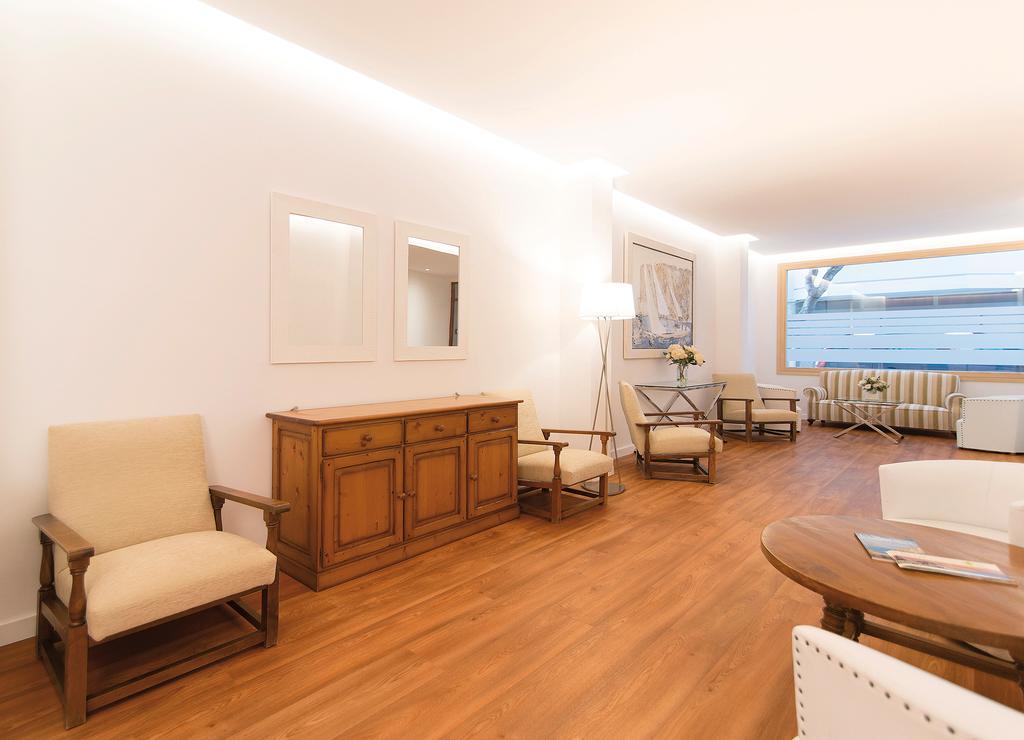 Apartamentos Miramar 포엔샤 항구 외부 사진